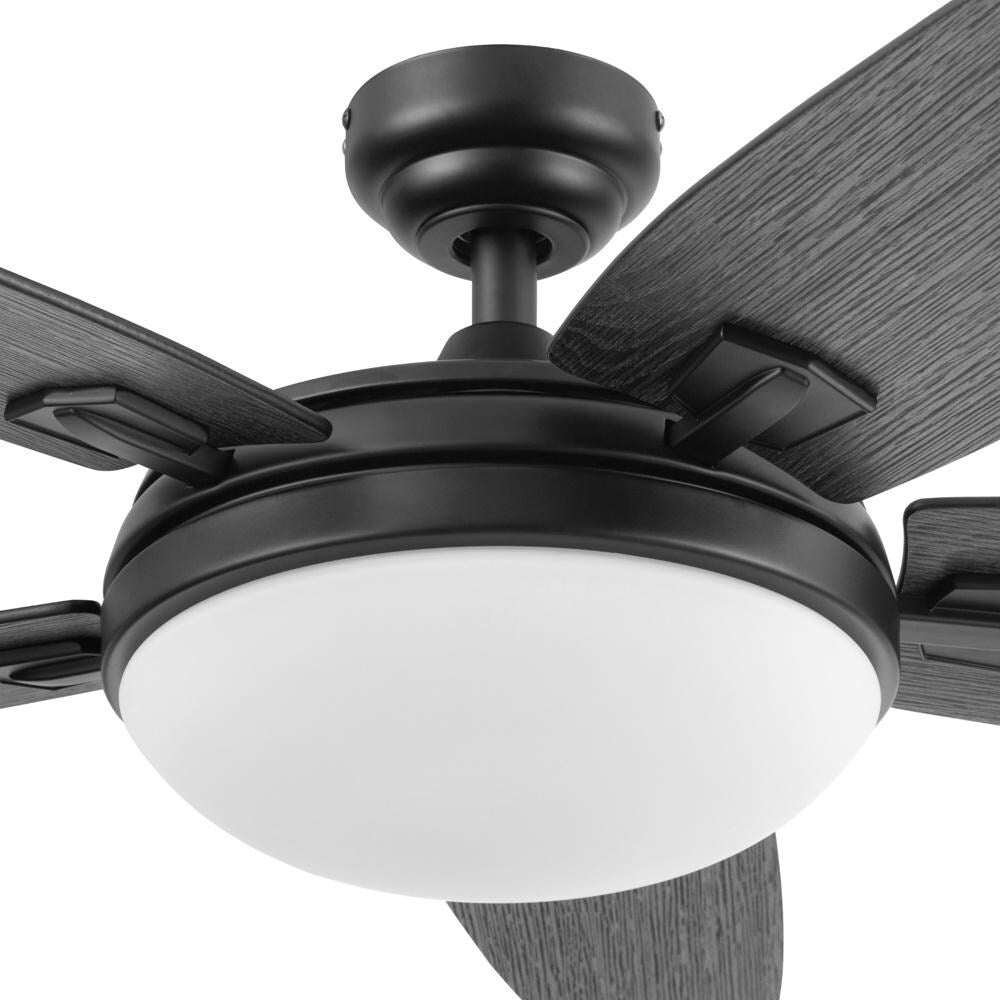 Ventilatore da soffitto Honeywell Carmel da 48 pollici con luce integrata e telecomando