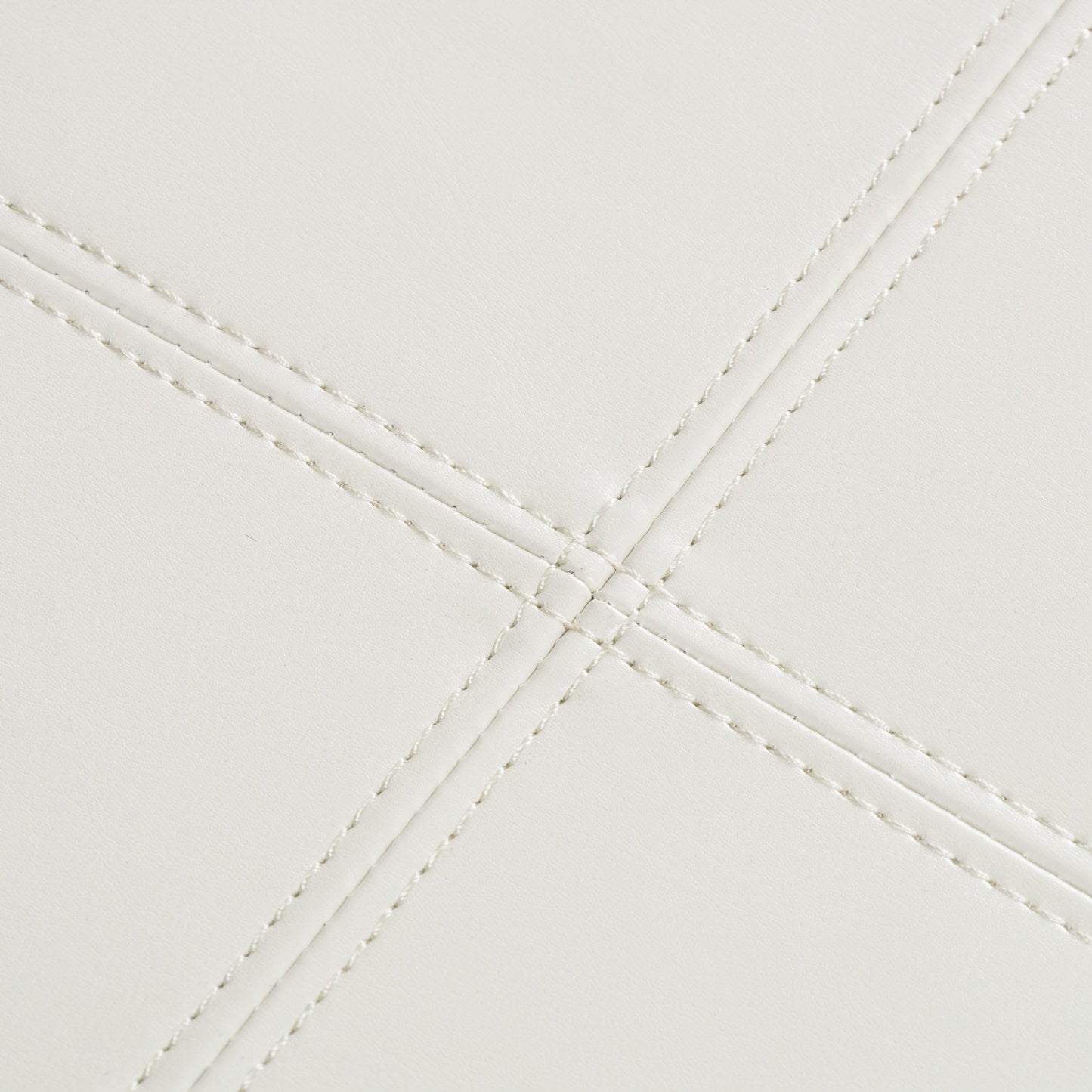 Panca contenitore in similpelle Lucinda di Christopher Knight Home - 51,25 L x 17,50 P x 16,25 A