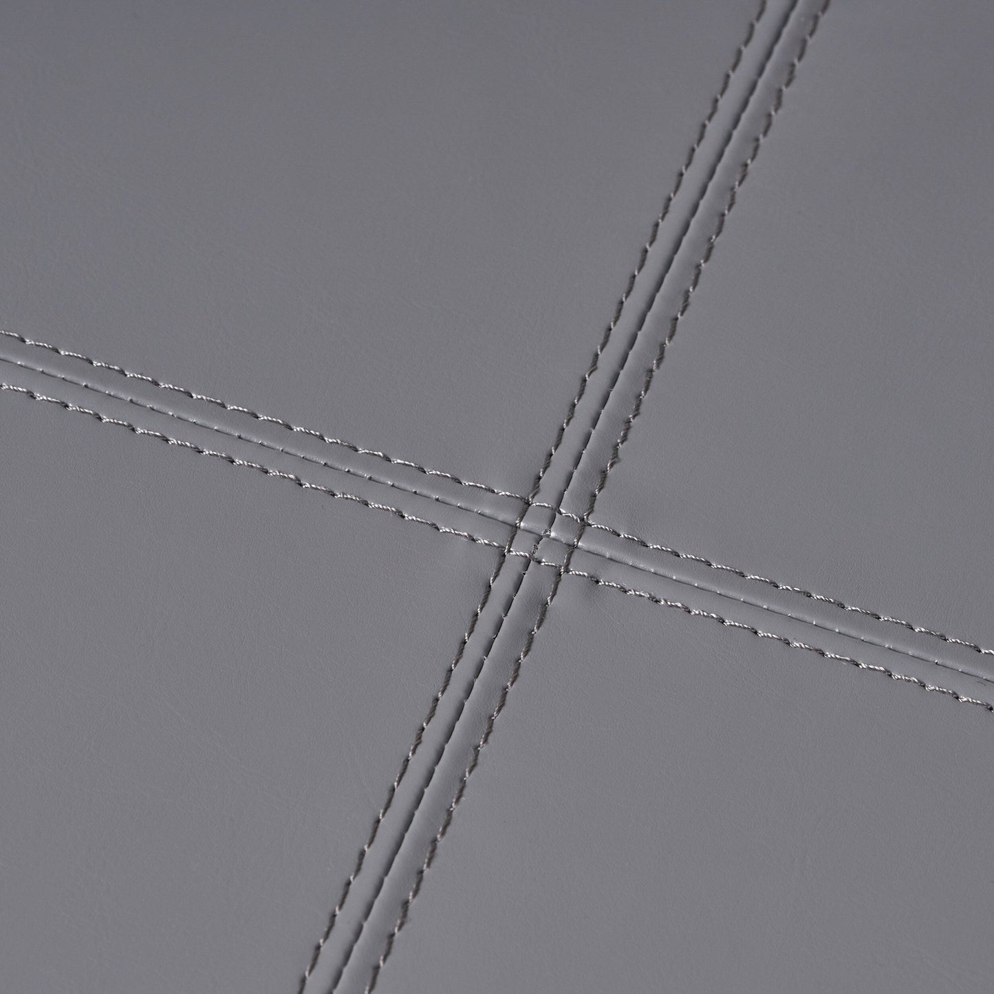 Panca contenitore in similpelle Lucinda di Christopher Knight Home - 51,25 L x 17,50 P x 16,25 A