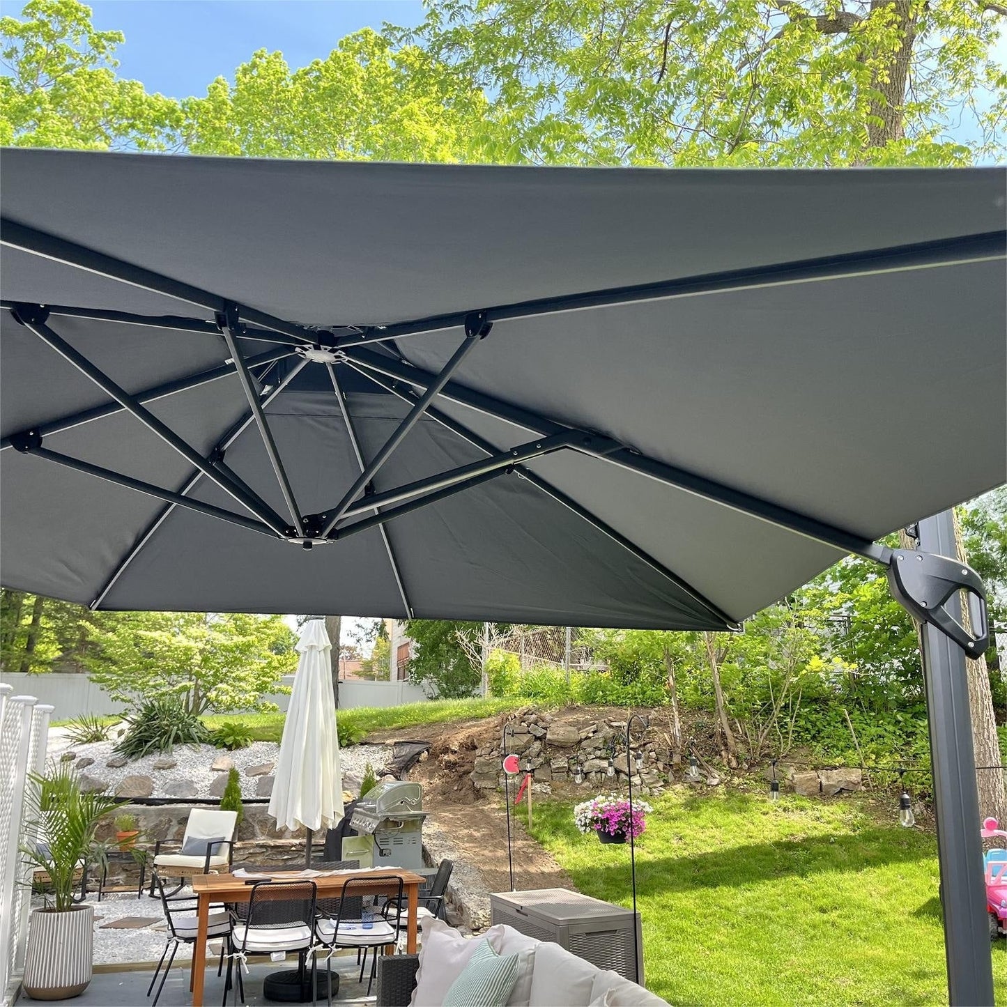 MAISON ARTS Ombrellone a sbalzo idraulico automatico da 12 piedi con palo in alluminio e rotazione di 360 gradi