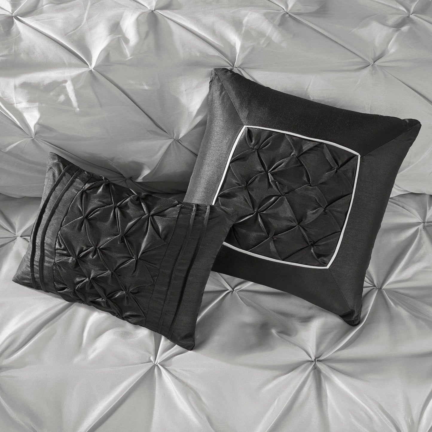 Madison Park Essentials Loretta 24 pezzi Room in a Bag con pannelli per finestre e set di lenzuola