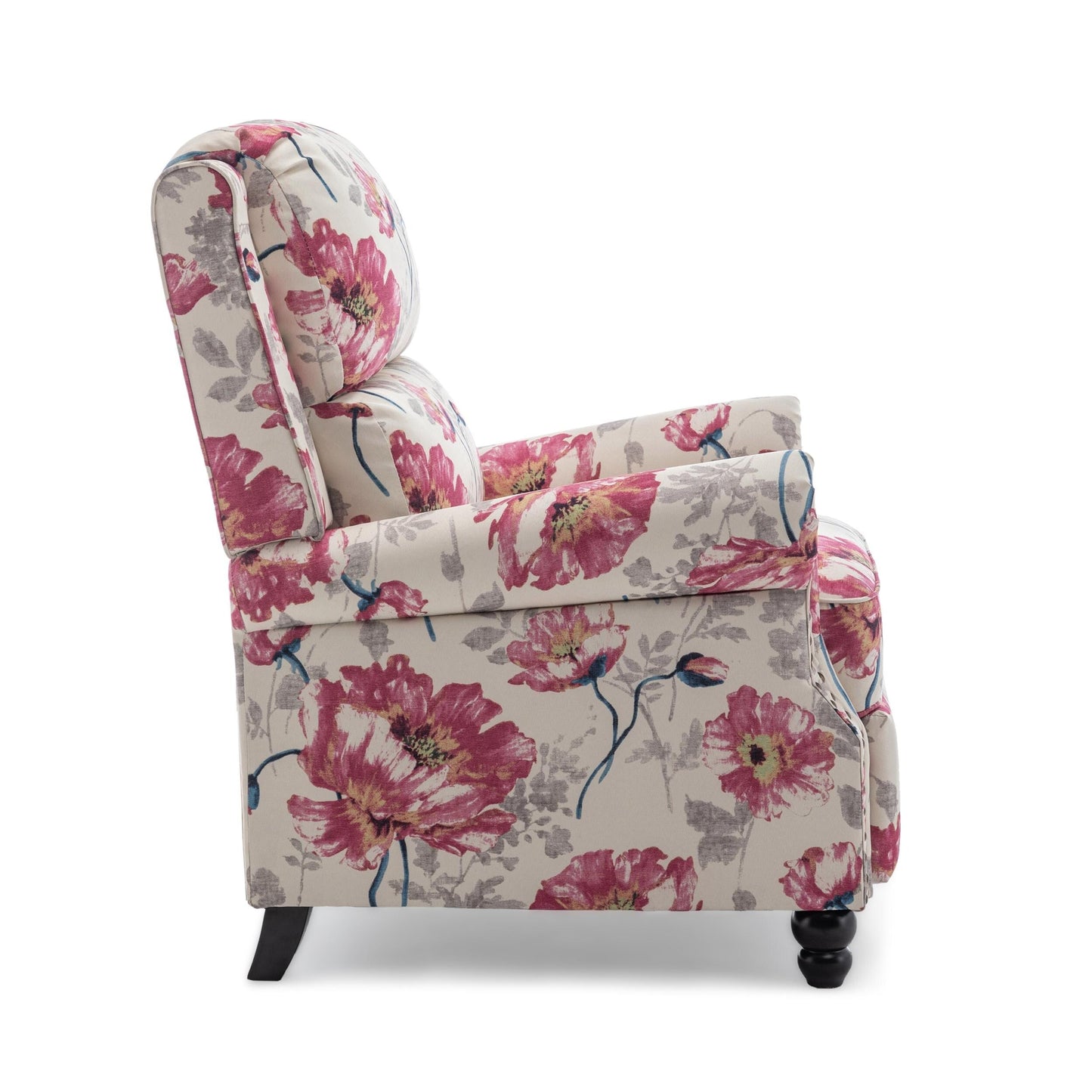 Poltrone reclinabili manuali con schienale a spinta e finiture con borchie