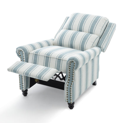 Poltrone reclinabili manuali con schienale a spinta e finiture con borchie