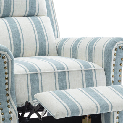 Poltrone reclinabili manuali con schienale a spinta e finiture con borchie