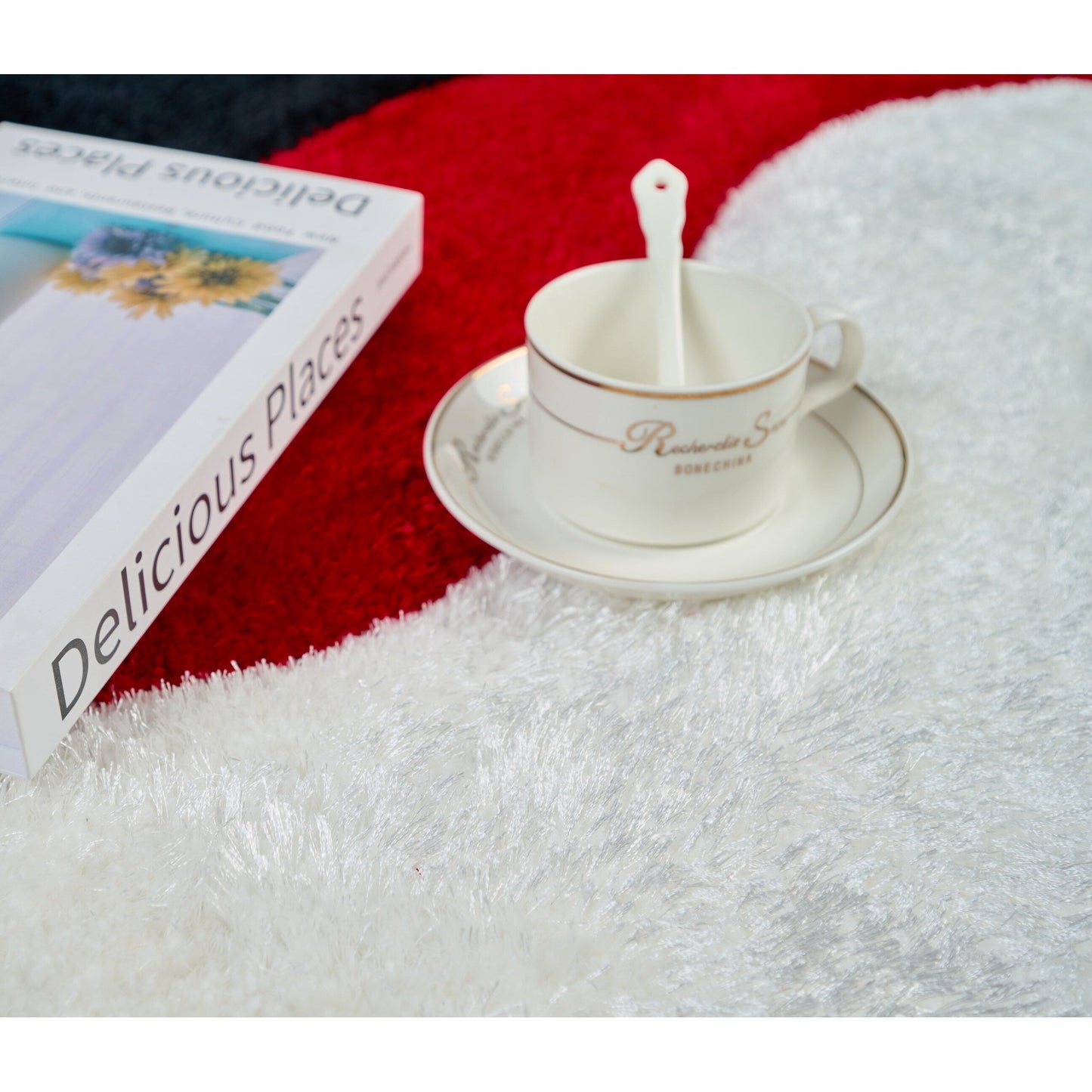 Tappeto dal design astratto Mateos Shag