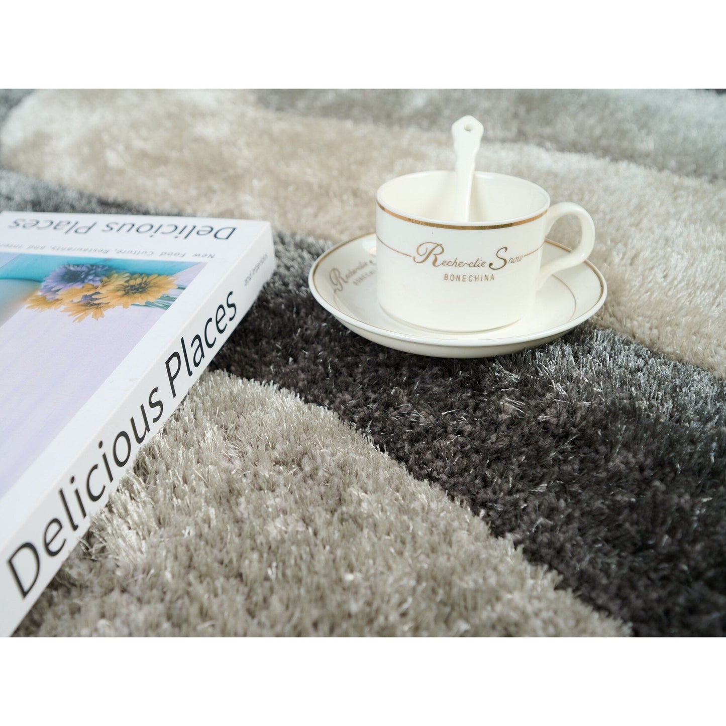 Tappeto dal design astratto Mateos Shag