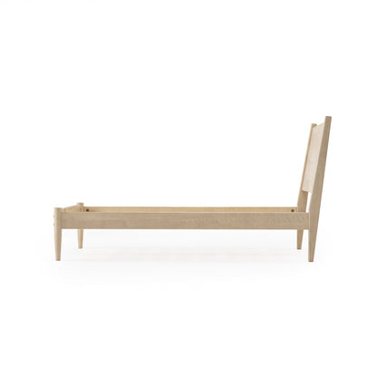 Letto a pannelli di metà secolo