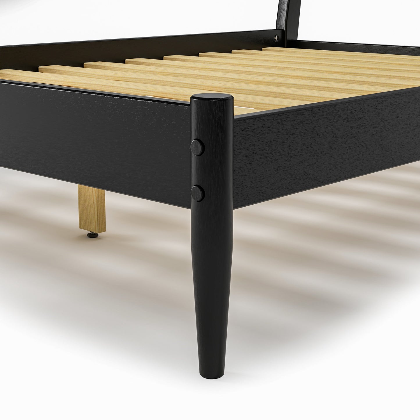 Letto a pannelli di metà secolo