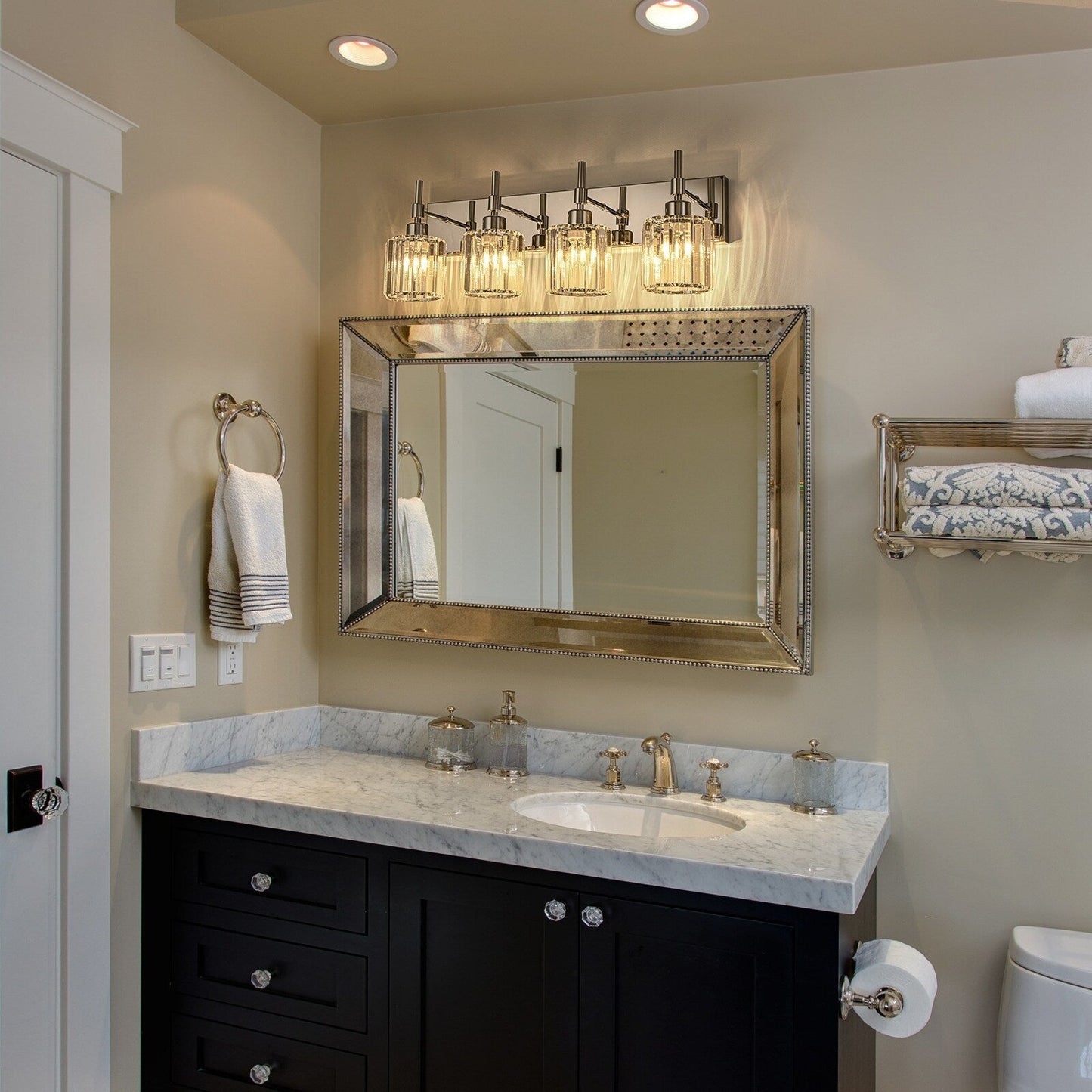 Applique da parete moderne con paralumi in cristallo dimmerabili per il bagno