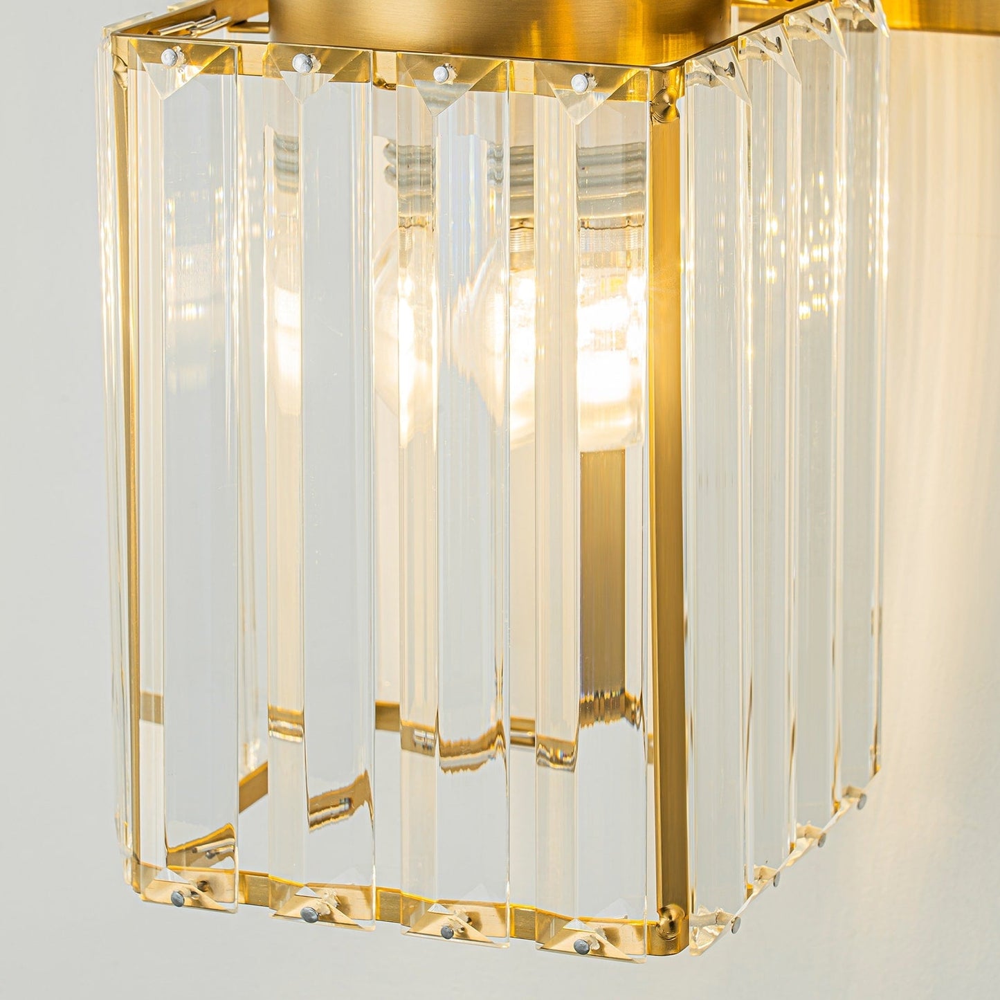 Applique da parete moderna dimmerabile in oro Glam Cylinder, lampada da toeletta in cristallo per bagno