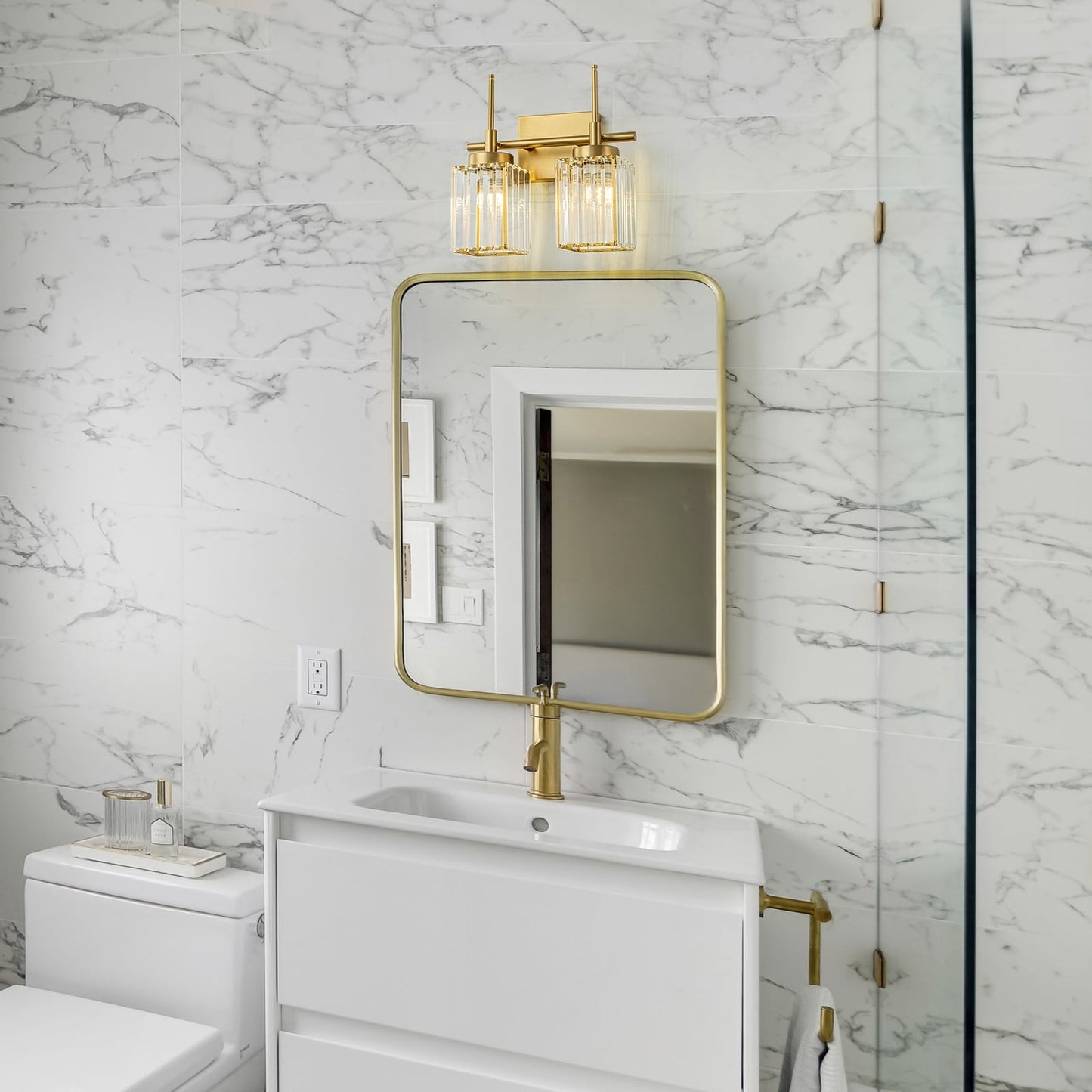 Applique da parete moderna dimmerabile in oro Glam Cylinder, lampada da toeletta in cristallo per bagno