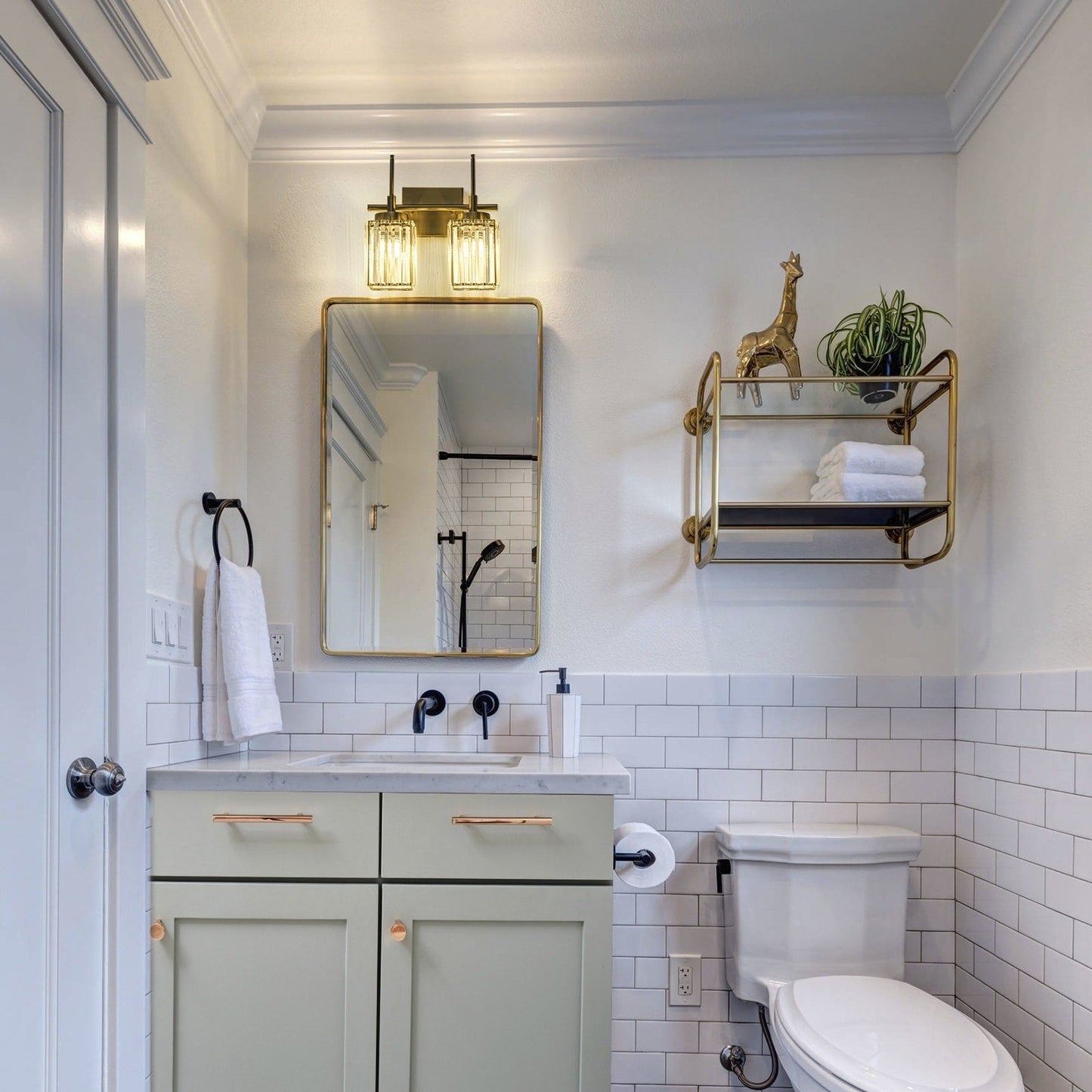 Applique da parete moderna dimmerabile in oro Glam Cylinder, lampada da toeletta in cristallo per bagno