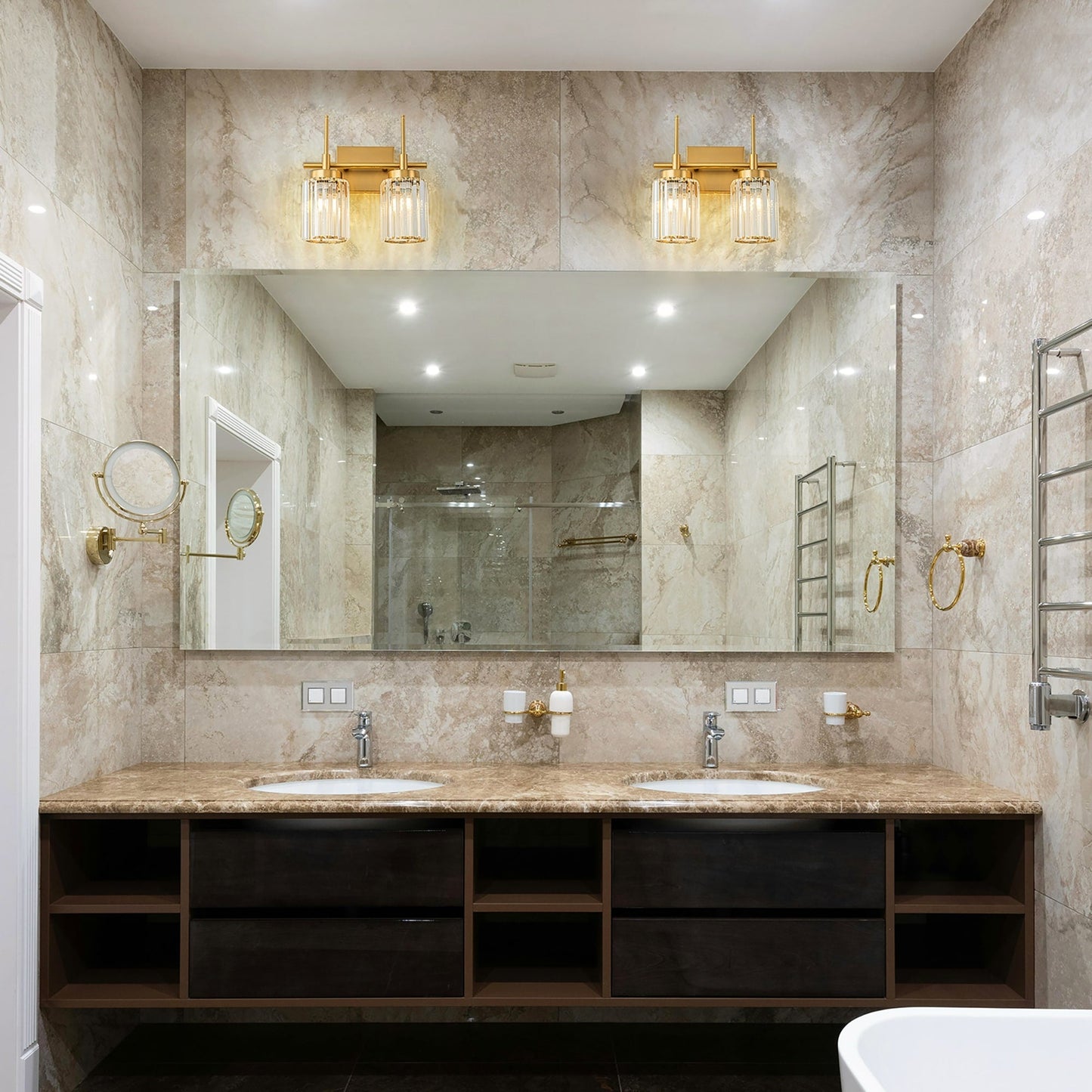 Applique da parete moderna dimmerabile in oro Glam Cylinder, lampada da toeletta in cristallo per bagno