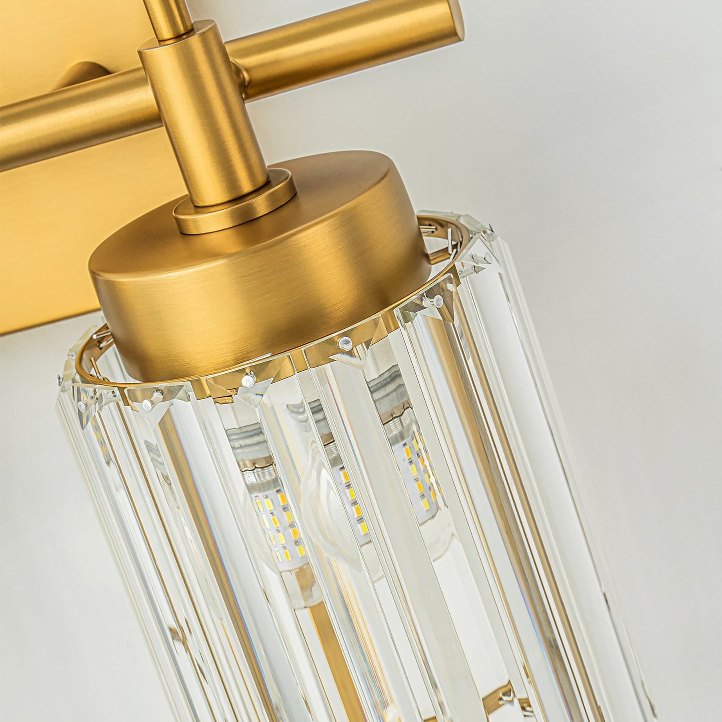 Applique da parete moderna dimmerabile in oro Glam Cylinder, lampada da toeletta in cristallo per bagno
