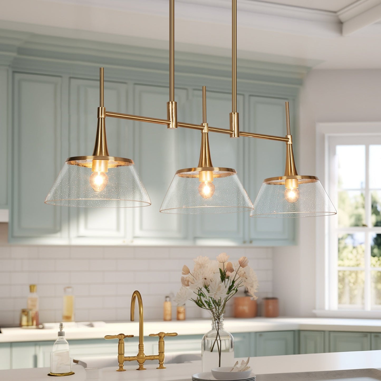 Lampadario lineare a isola Mola Modern Gold a 3 luci in vetro seminato per sala da pranzo