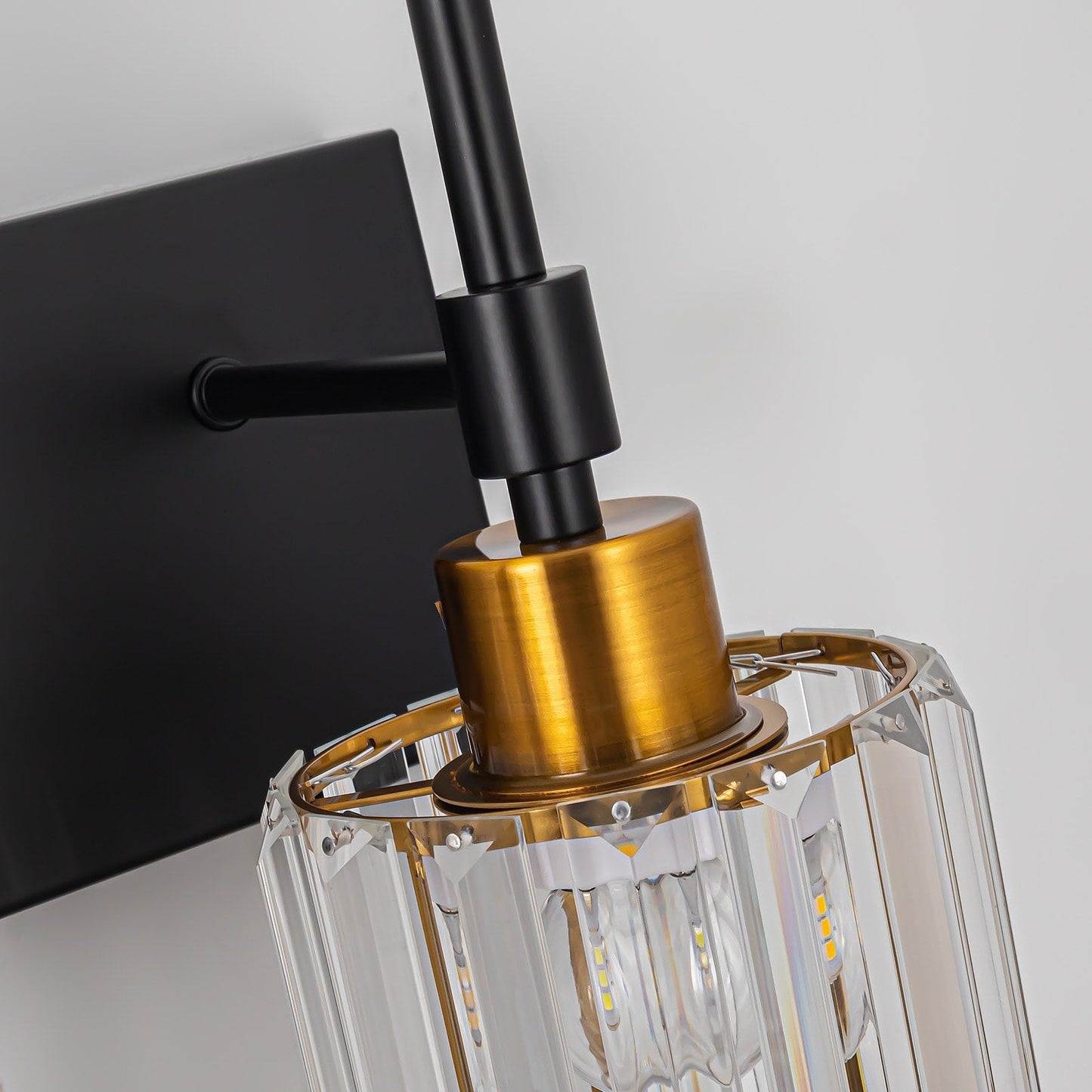 Applique da parete moderne con paralumi in cristallo dimmerabili per il bagno