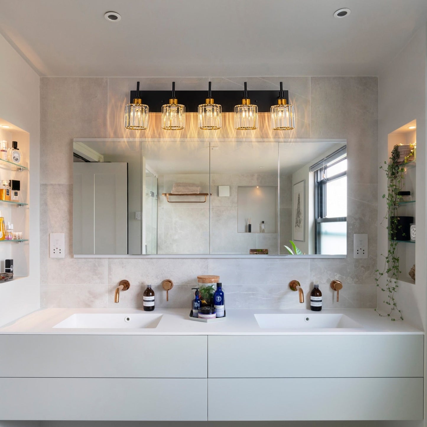 Applique da parete moderne con paralumi in cristallo dimmerabili per il bagno