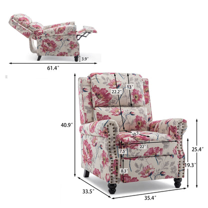 Poltrone reclinabili manuali con schienale a spinta e finiture con borchie