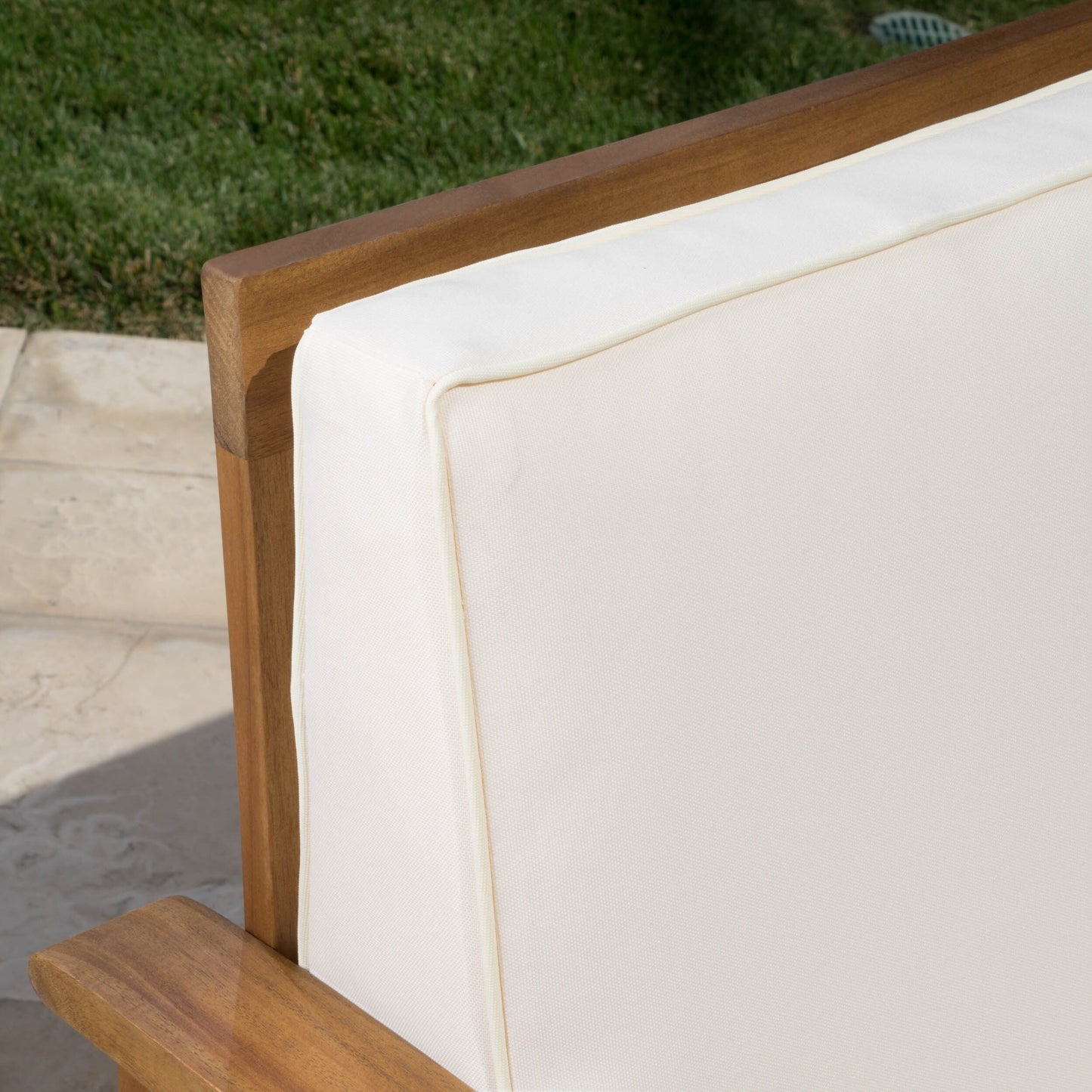 Set di divani da esterno Perla in legno di acacia da 7 pezzi con cuscino di Christopher Knight Home