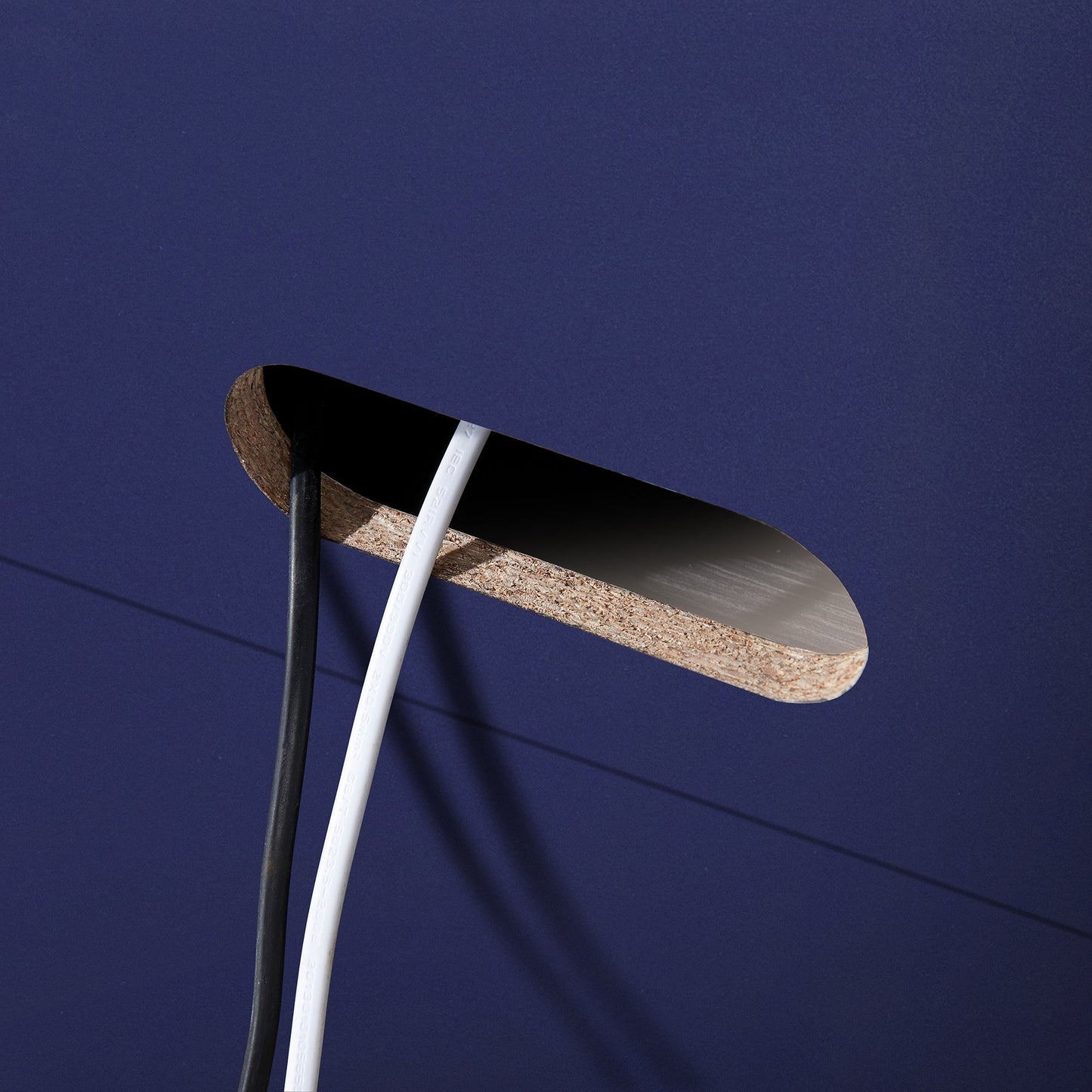 Supporto TV rettangolare Tillman per TV fino a 75