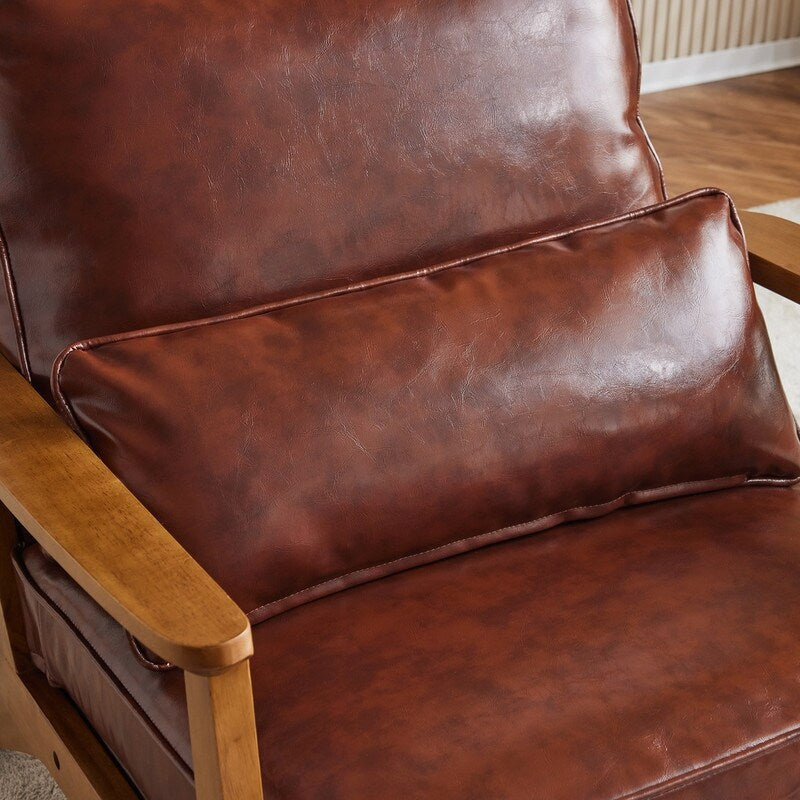 Poltrona imbottita in misto lino con gambe in legno e un cuscino beige