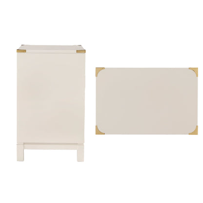 Comodino Valoria a 3 cassetti con dettagli dorati